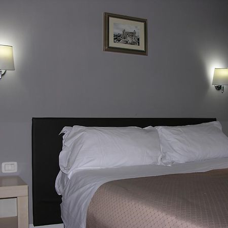 Roma Rooms Colosseum Esterno foto
